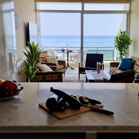 Makenzy Sandy Beachfront Paradise Larnaca Ngoại thất bức ảnh