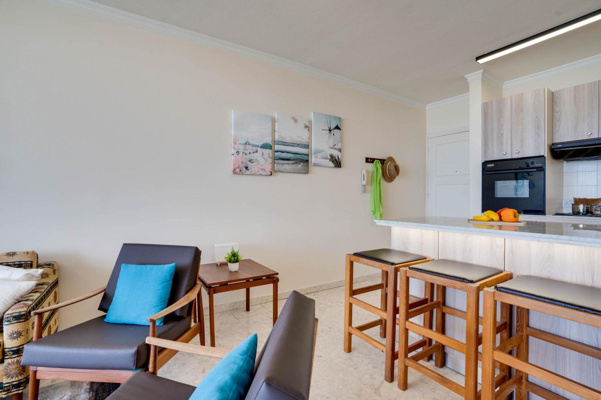 Makenzy Sandy Beachfront Paradise Larnaca Ngoại thất bức ảnh